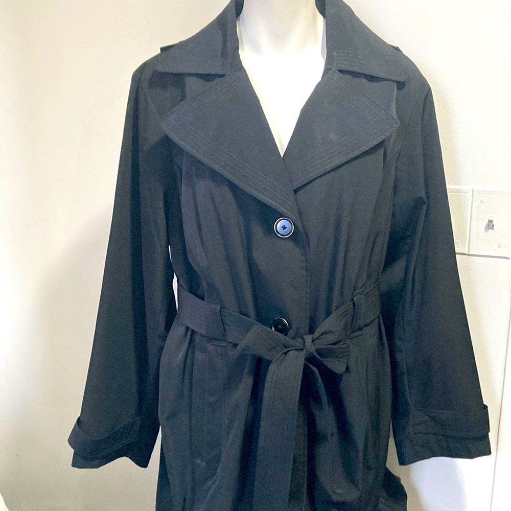 Elegant Black Hooded Coat